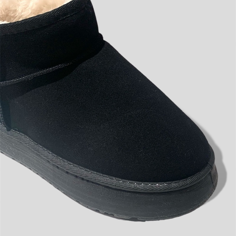 Women’s Ultra Mini Platform Faux Fur Lined Boots in Black Faux Suede, US 8 - Picture 9 of 10